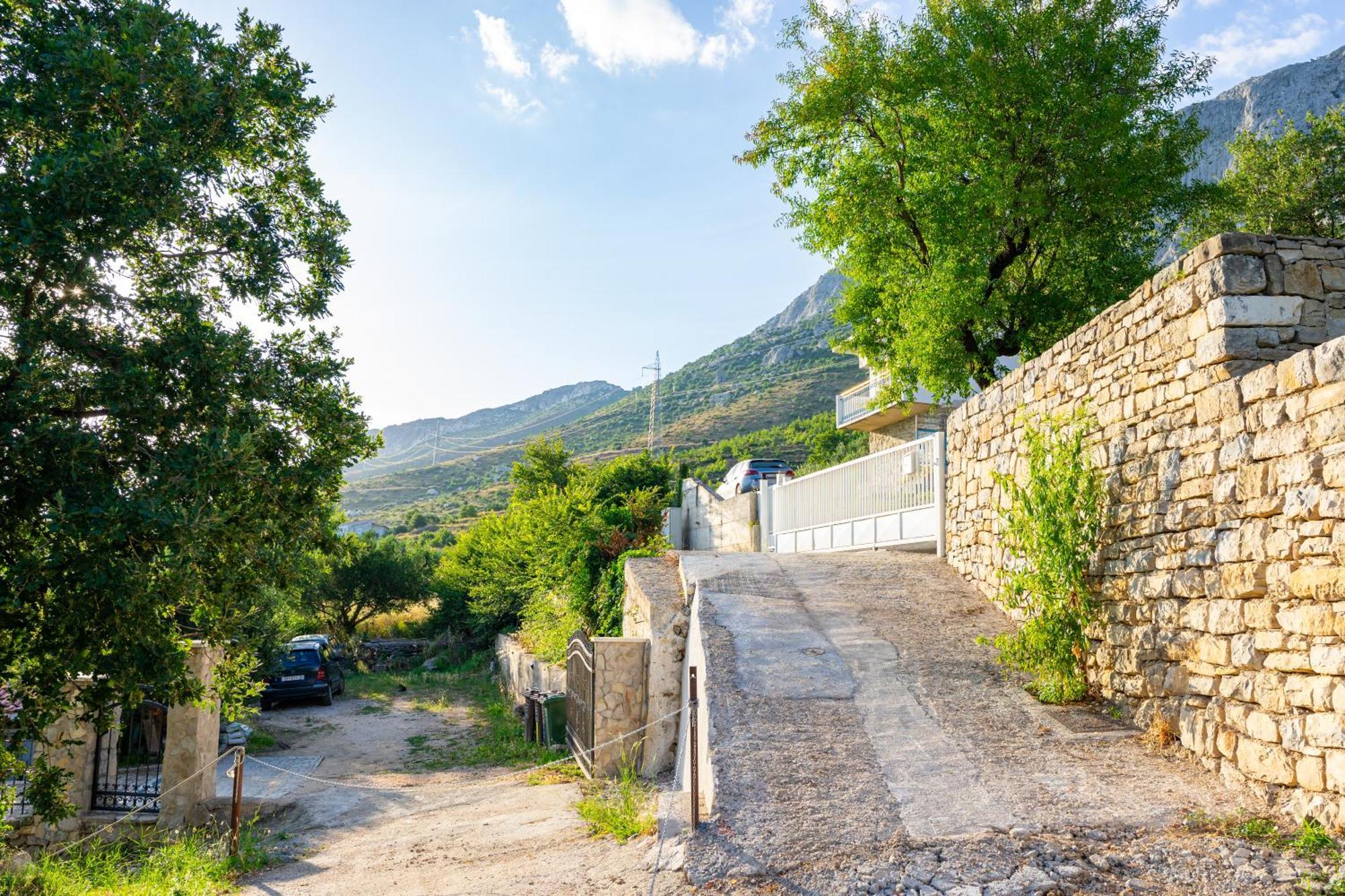 Вілла Olive Garden House In Zrnovnica With A View & Bbq Екстер'єр фото
