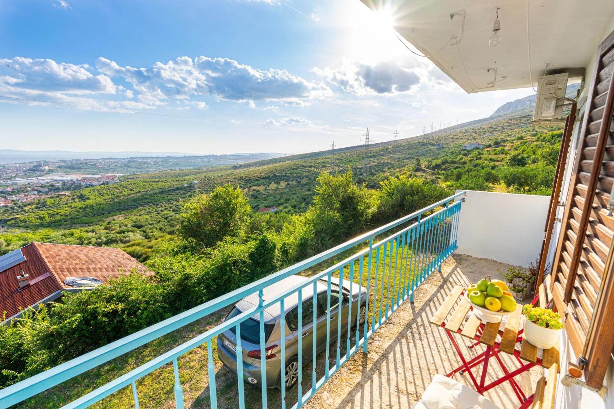 Вілла Olive Garden House In Zrnovnica With A View & Bbq Екстер'єр фото