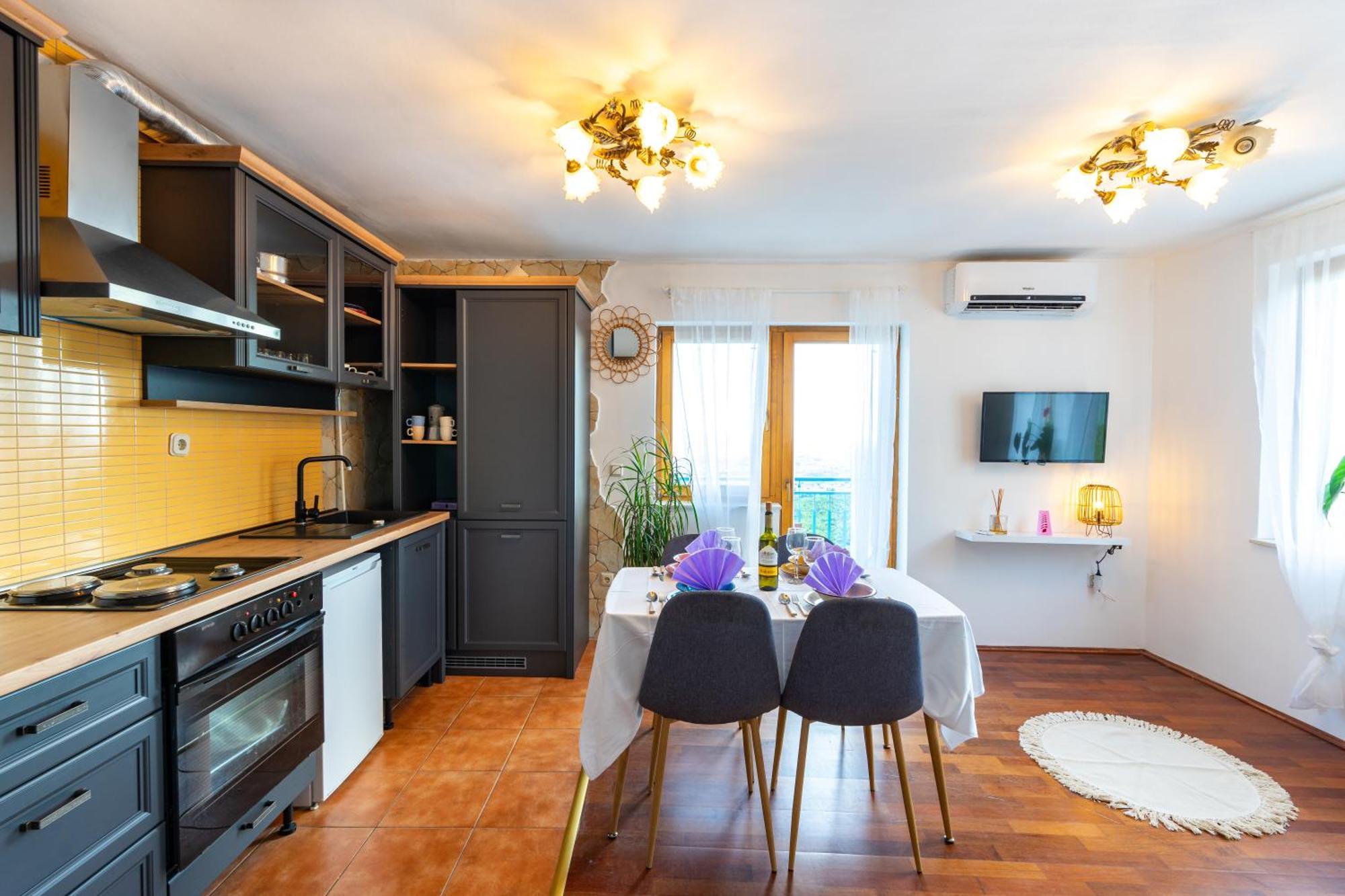 Вілла Olive Garden House In Zrnovnica With A View & Bbq Екстер'єр фото